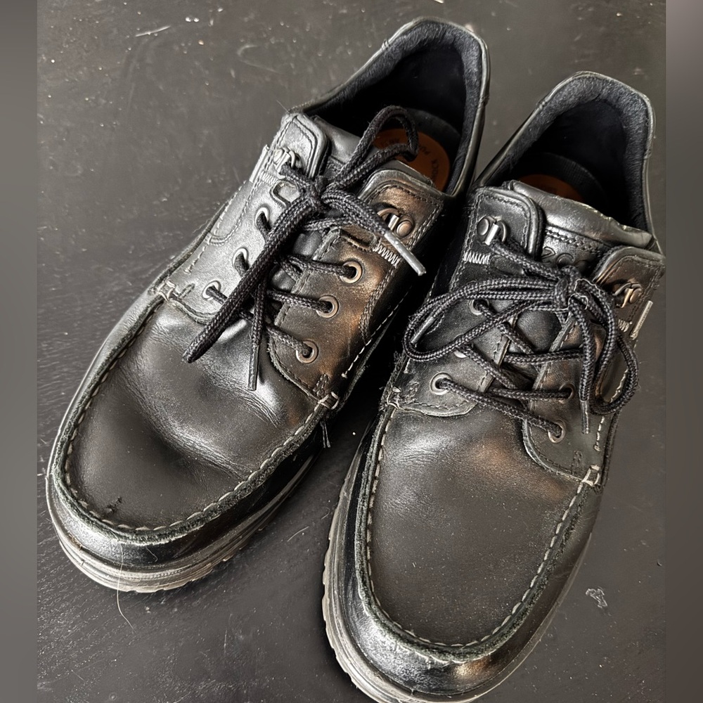 Ecco Track 25 Mens US 10.5..
EU 44 GTX GoreTex Casual Hiking Leather Shoes.